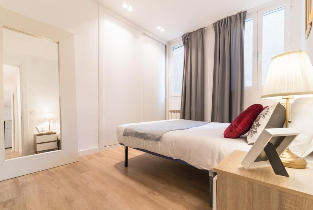 Amazing Apartment! Quiet And Bright, Madrid. Buitenkant foto